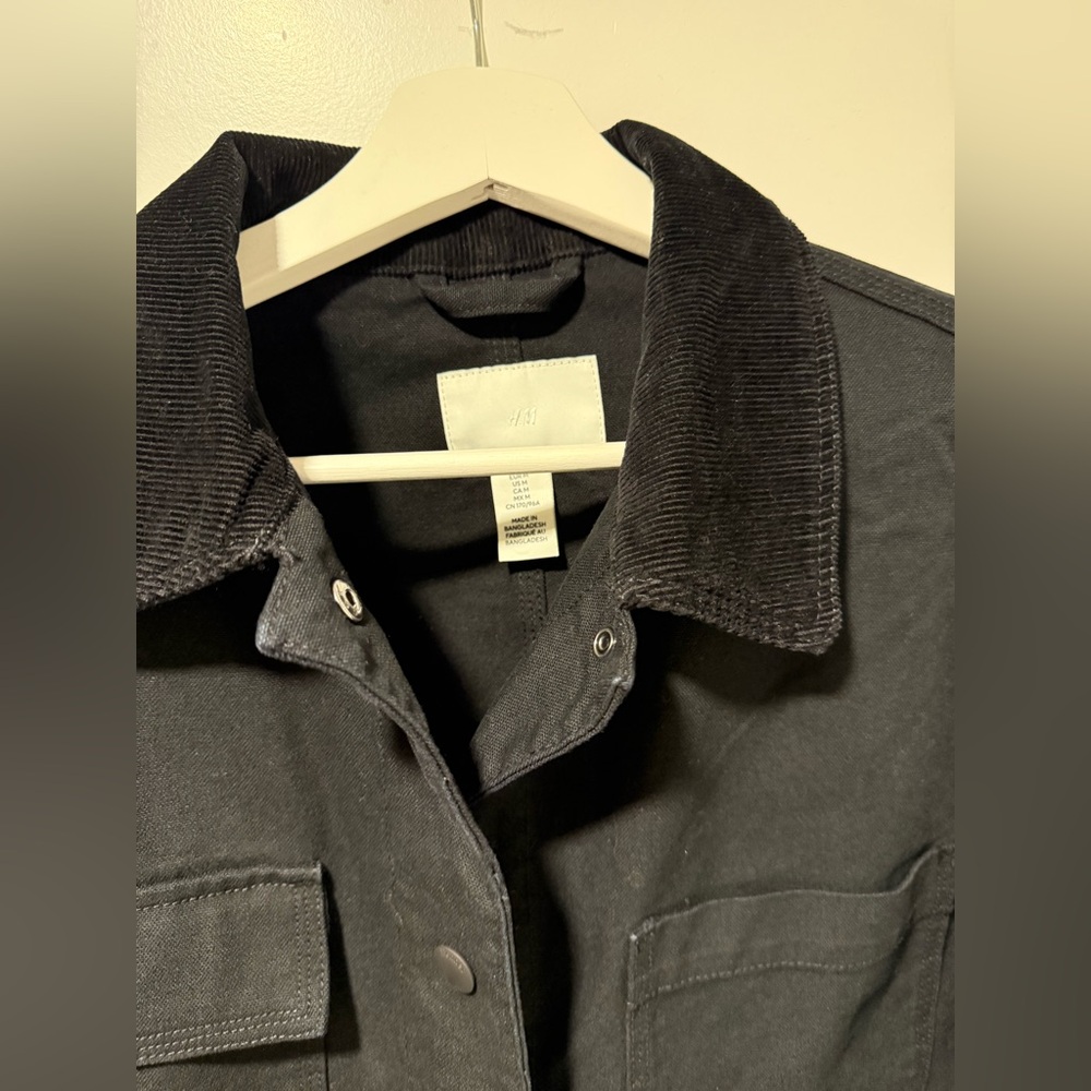 Black Jacket - Picture 3 of 4